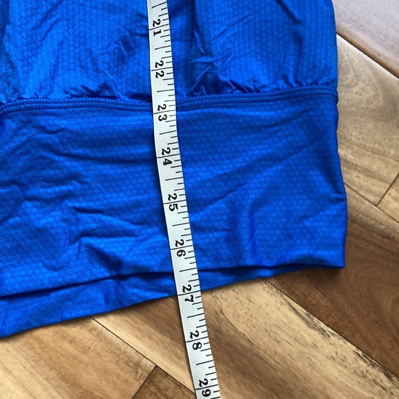 Lululemon tank with built in bra - Picture 4 of 4